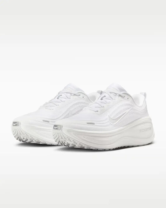 Nike Vomero Plus White Metallic Silver Light Smokey Grey Running Shoes