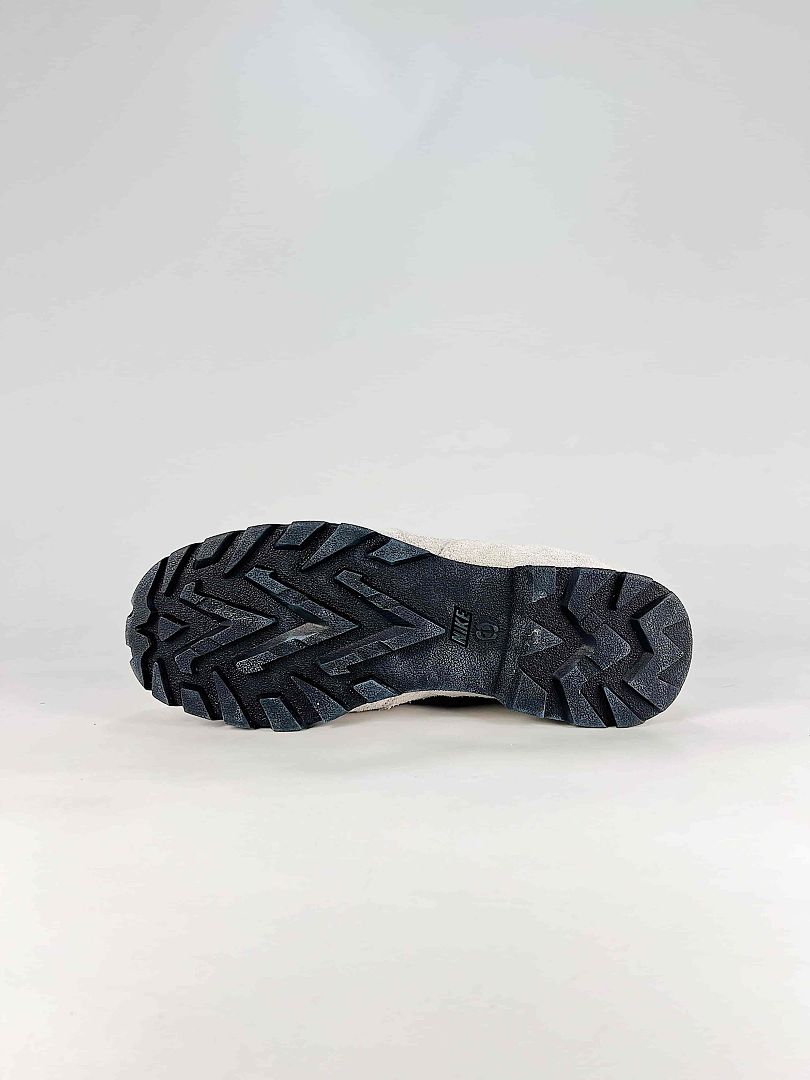 Nike ACG Torre Light Pumice Navy Lugged Trail Sneakers