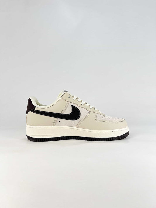 The North Face x Nike Air Force 1 Low Sail Black Air Sneakers