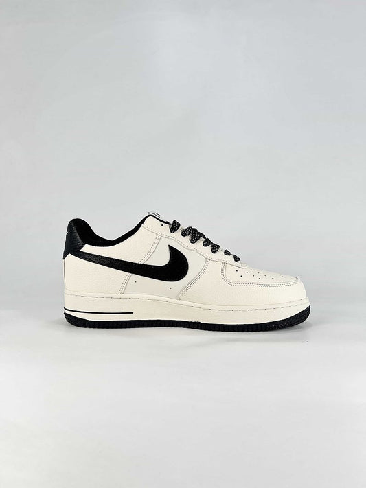 Nike Air Force 1 07 Low SM6668-105 Graphic Detail Sneakers White Black