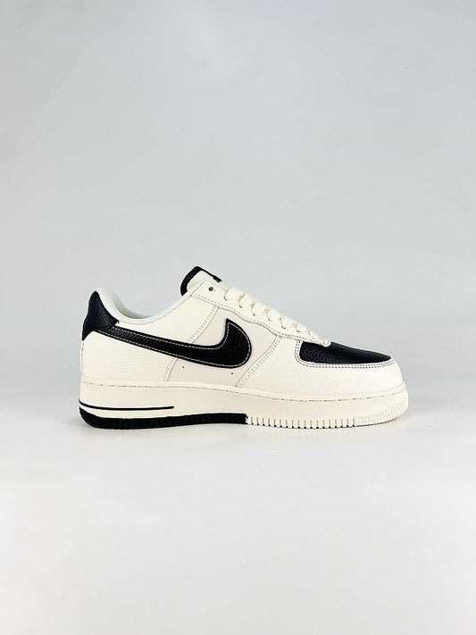 Stussy x Nike Air Force 1 Low White Black Air Sneakers