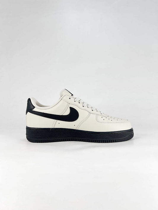 Nike Air Force 1 07 Low FJ4146-005 Classic Low Top Casual Lifestyle Streetwear Sneakers