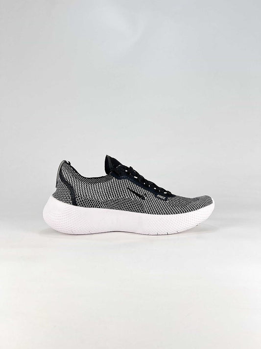Nike Free 2025 HF1078-800 Black White Knit Sneakers