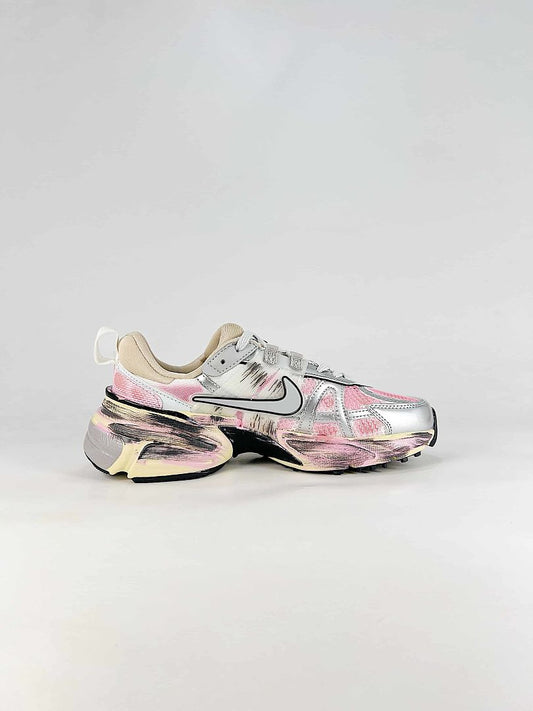 Nike V2K Run FD0736-100 White Pink Silver Retro Sneakers