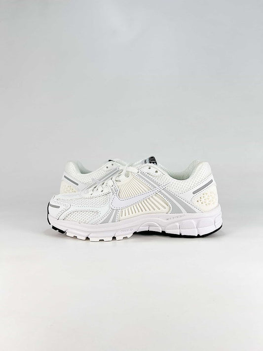 Nike Zoom Vomero 5 FJ4151-004 White Silver Grey Sneakers