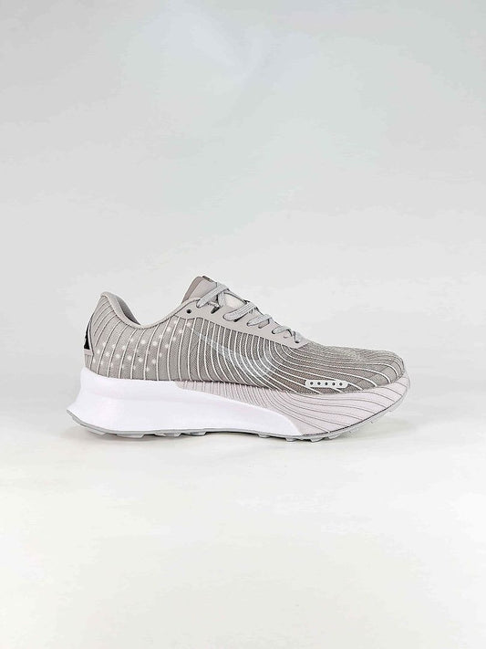 Nike ACG Ultrafly Trail White Grey Sneakers