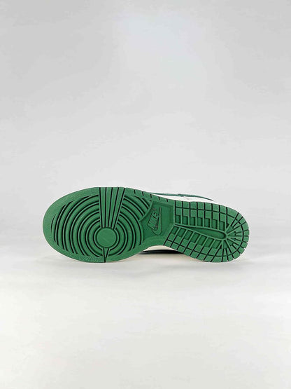 Nike Dunk SB Low Contrast Swoosh Sneakers White Green