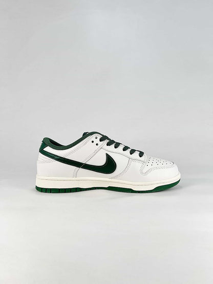 Nike Dunk SB Low Contrast Swoosh Sneakers White Green