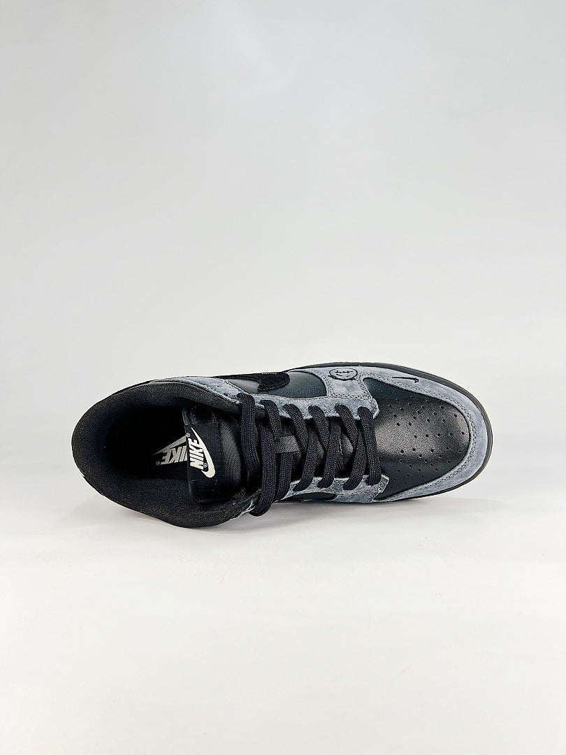 Nike Dunk SB Low DS6608-027 Stussy Graphic Detail Sneakers Gray Black
