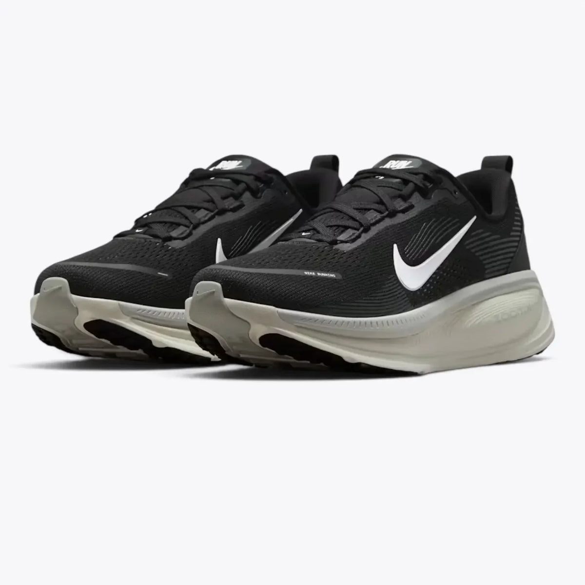 Nike Vomero 18 White Black Running Shoes