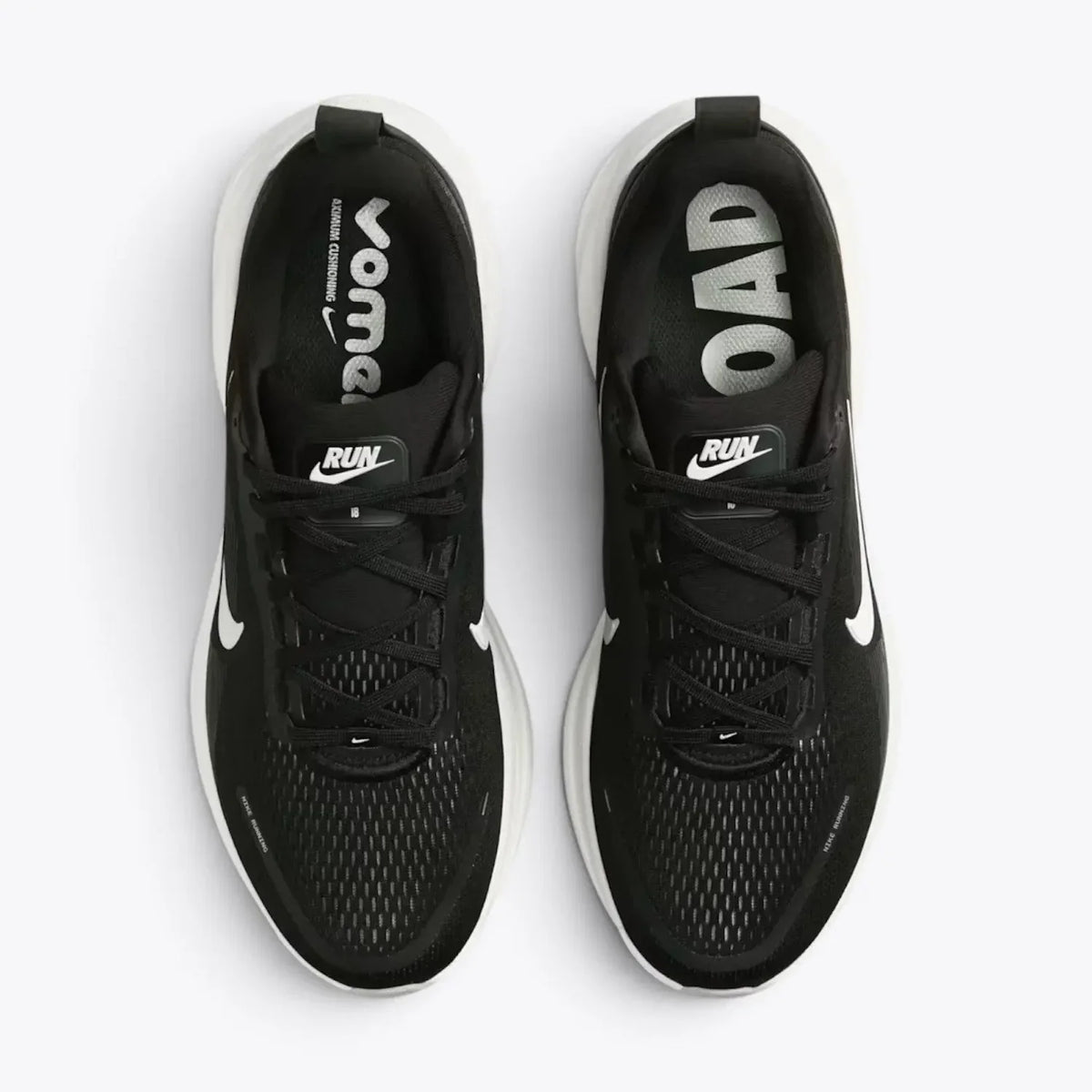 Nike Vomero 18 White Black Running Shoes