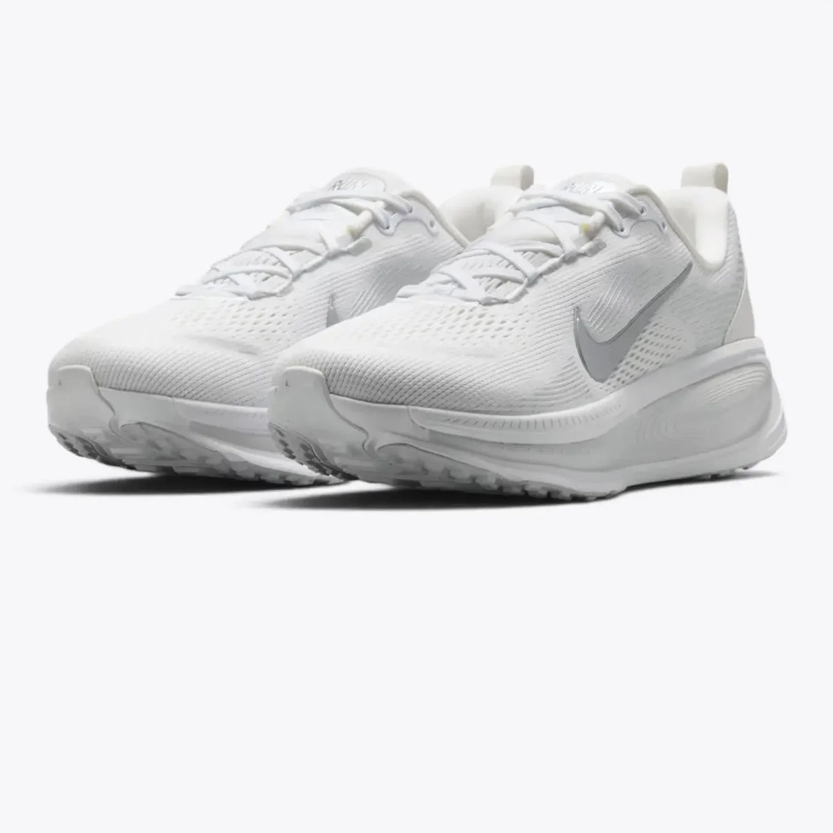 Nike Vomero 18 White Metallic Silver Photon Dust Running Shoes