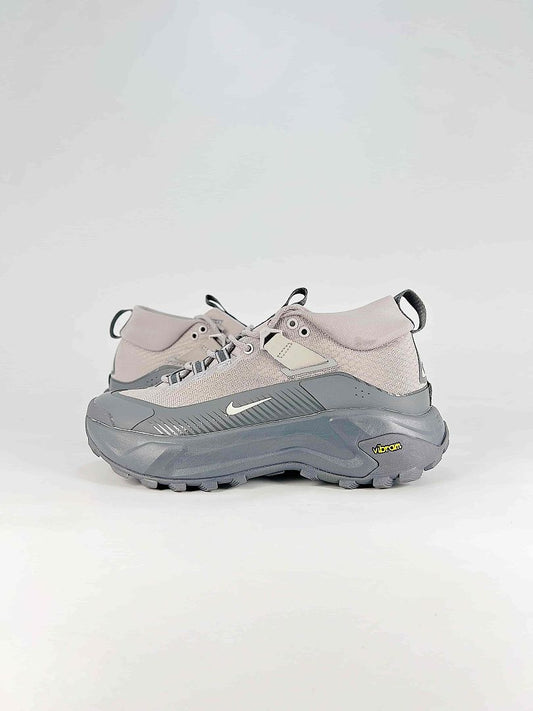 Nike ACG Mountain Fly GTX SE Light Bone Grey Vibram Trail Sneakers