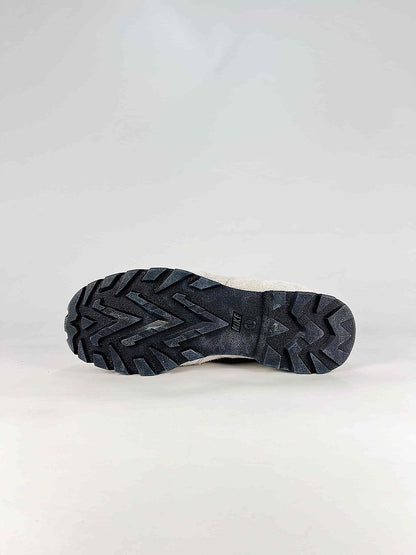Nike ACG Torre Light Pumice Navy Lugged Trail Sneakers