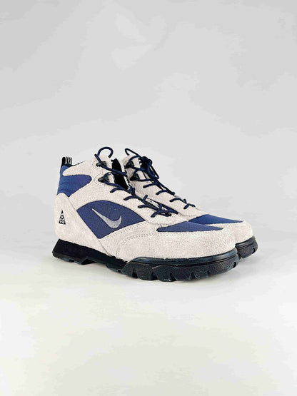 Nike ACG Torre Light Pumice Navy Lugged Trail Sneakers