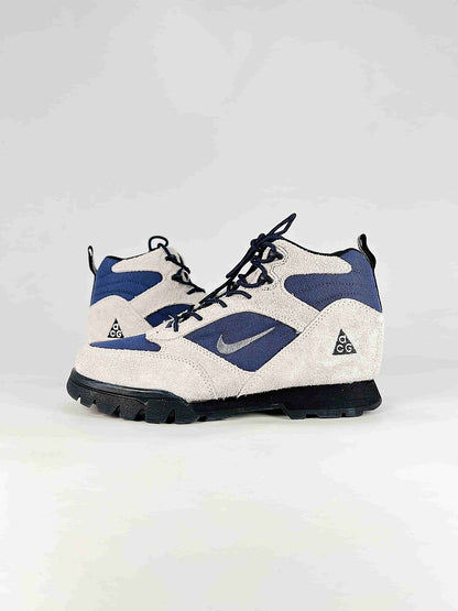 Nike ACG Torre Light Pumice Navy Lugged Trail Sneakers