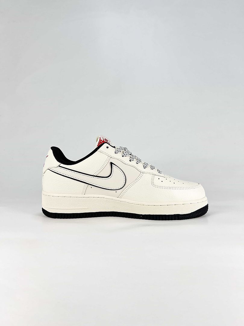 Nike x Supreme Air Force 1 07 Low DN9688-132 Co Branded Sneakers Sail Black Red
