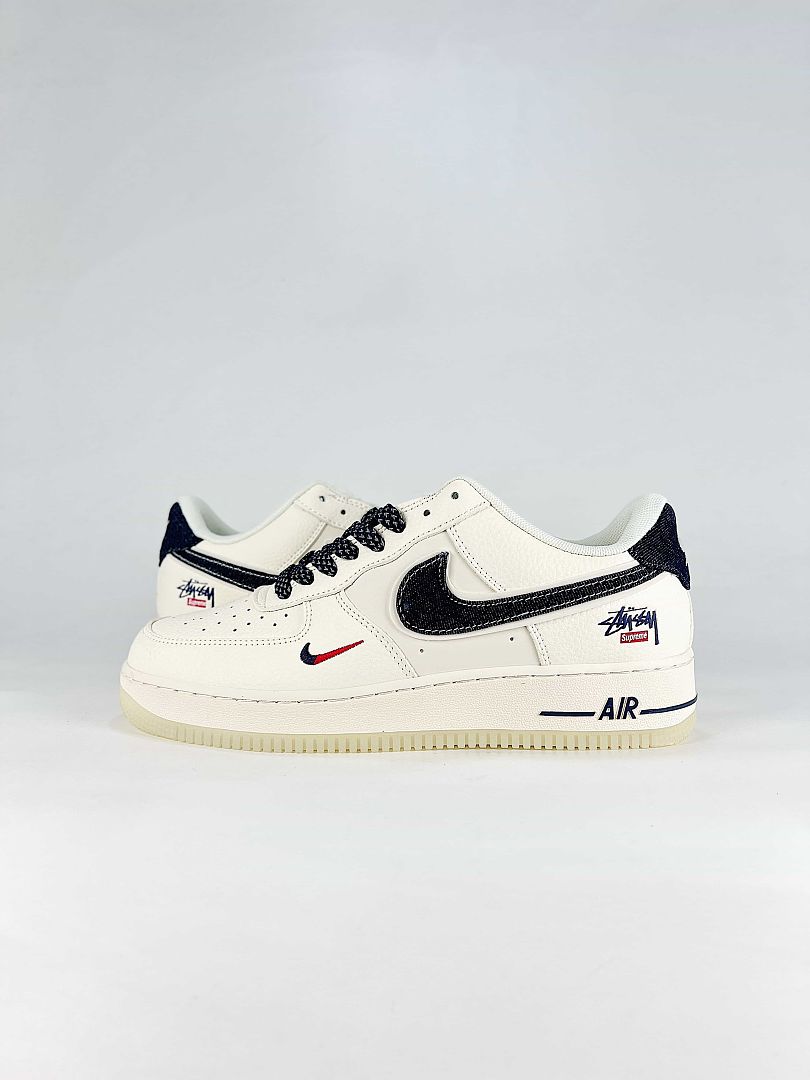 Nike Air Force 1 07 Low DN9688-135 Stussy Script Supreme Box Logo Graphic Detail Sneakers Sail Black Red