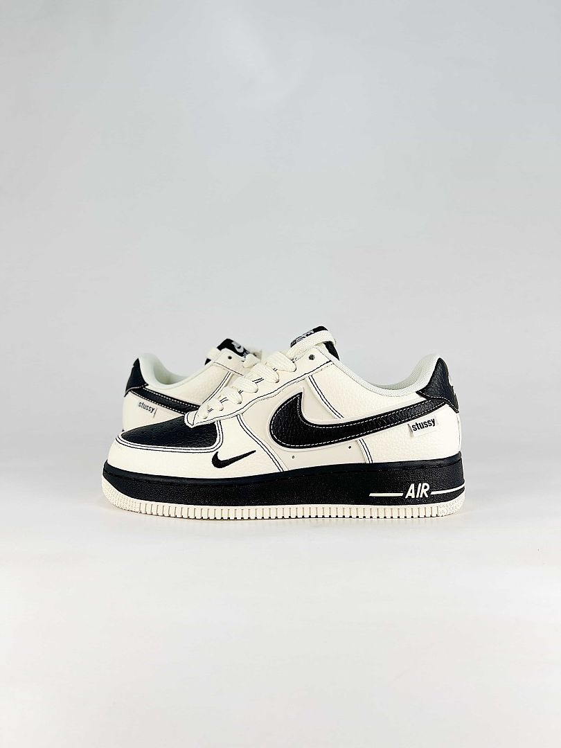 Nike Air Force 1 07 Low DN9688-147 Stussy Double Swoosh Graphic Detail Sneakers White Black
