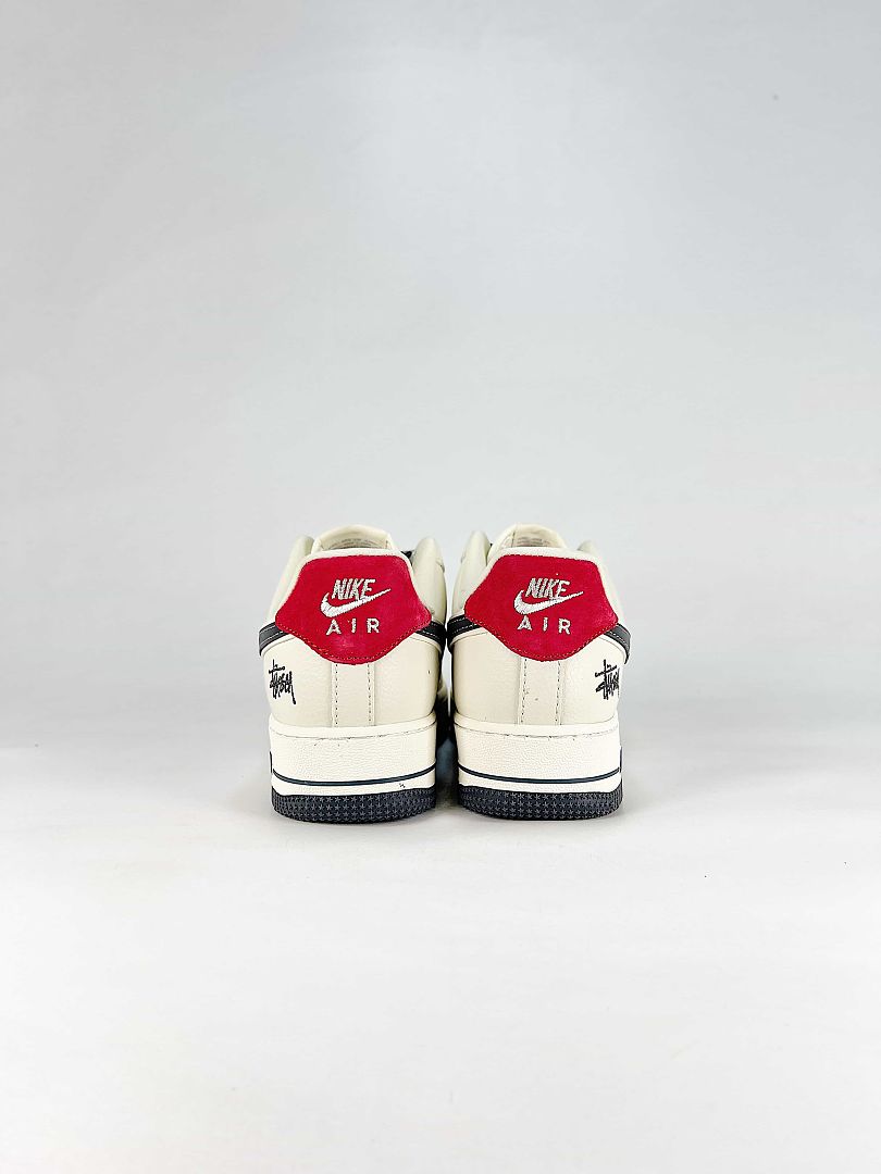Nike Air Force 1 07 Low DW8806-019 Stussy Script Supreme Box Logo Graphic Detail Sneakers Sail Black Red