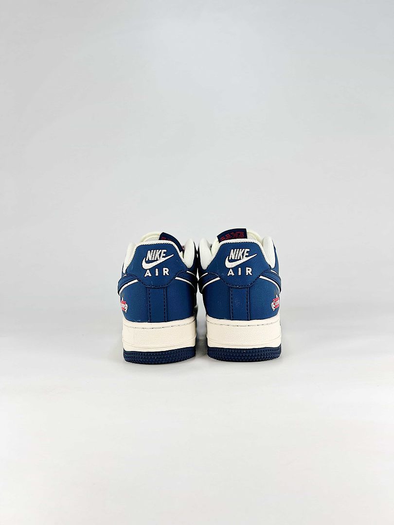 Nike x Supreme Air Force 1 07 Low XS1958-62 Mickey Graphic Sneakers Navy White Red