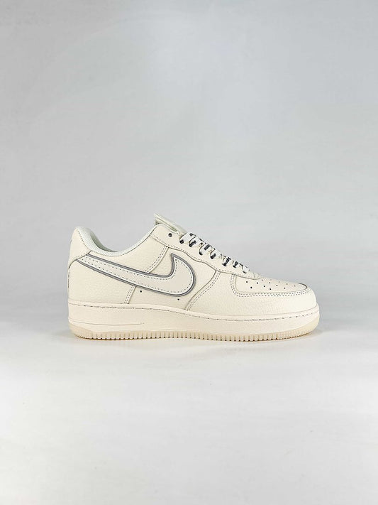 Nike x Supreme Air Force 1 07 Low XX3168-193 Logo Detail Sneakers Cream White Gray