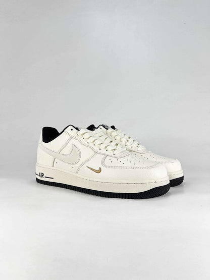 Nike Air Force 1 '07 Low DN9688-135 White Black Sneakers
