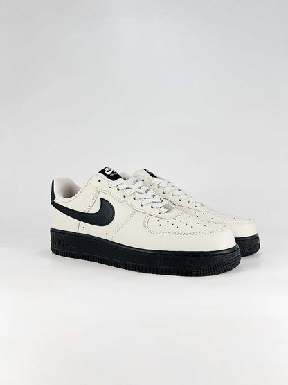 Nike Air Force 1 07 Low FJ4146-005 Classic Low Top Casual Lifestyle Streetwear Sneakers