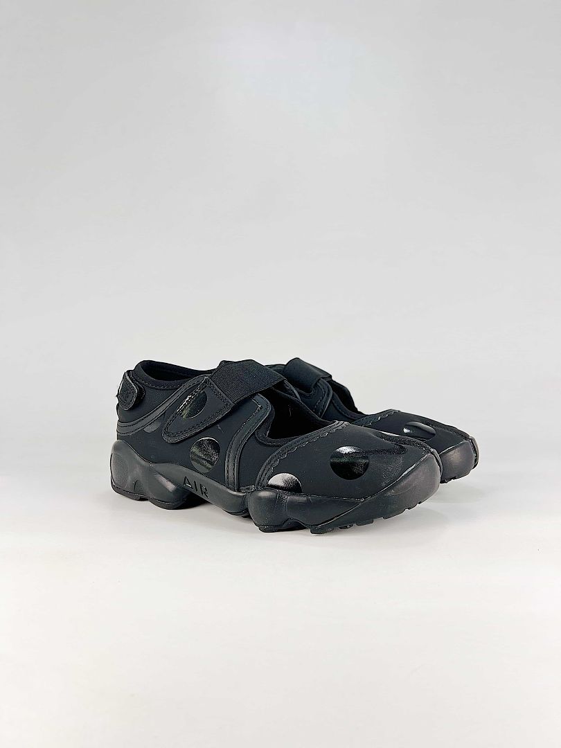Nike Air Rift IR1226-002 Polka Dot Detail Sneakers Black
