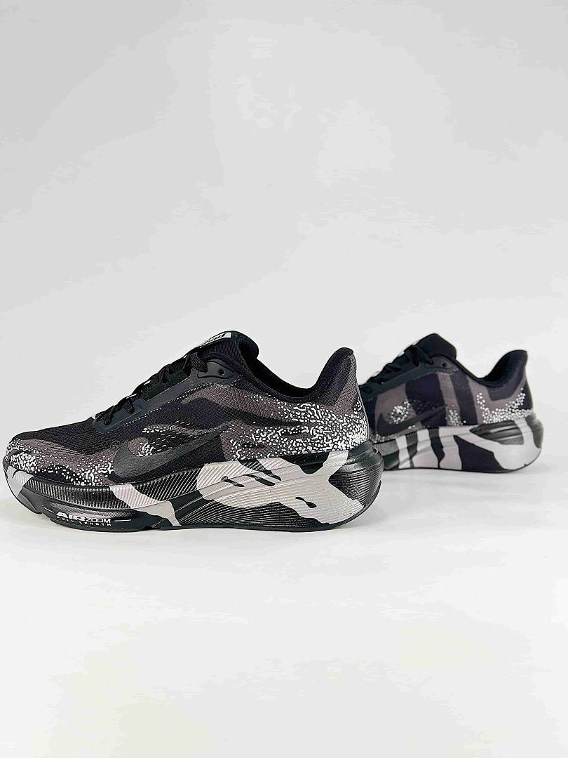 Nike Pegasus 42 IO3928-001 Speckled Graphic Sneakers Black White Silver
