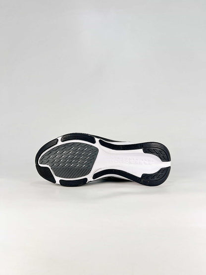 Nike Pegasus 42 IB1881-001 Zoom Air Detail Sneakers Black White