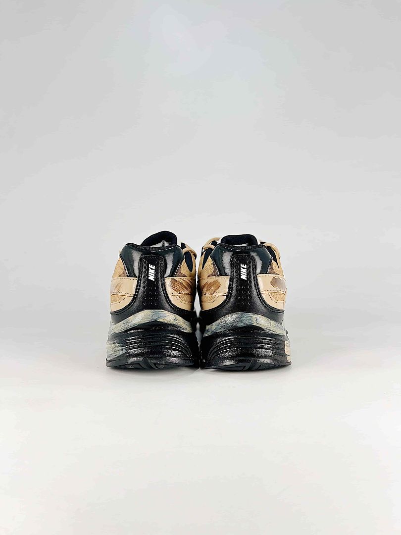 Nike Initiator 394055-500 Classic Low Top Retro Running-Inspired Sneakers