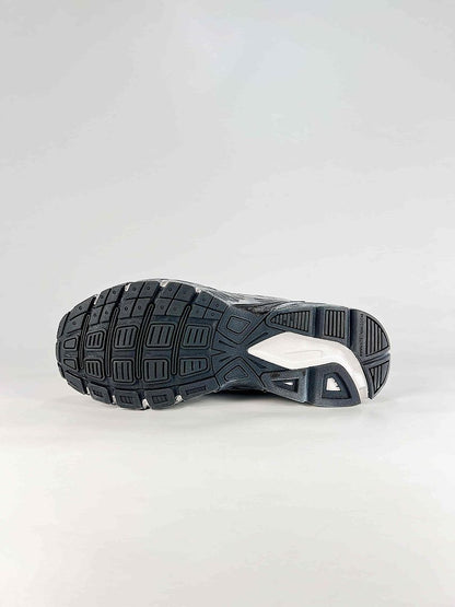 Nike Initiator HQ1183-141 White Grey Black Classic Low Top Retro Running Sneakers
