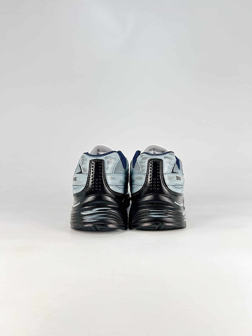 Nike Initiator HQ1183-141 White Grey Black Classic Low Top Retro Running Sneakers