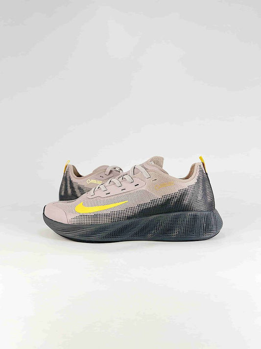 Nike Ava Rover GORE-TEX IQ7633-002 Beige Grey Black Volt Outdoor Trail Sneakers