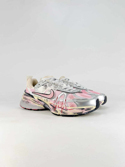 Nike V2K Run FD0736-100 White Pink Silver Retro Sneakers