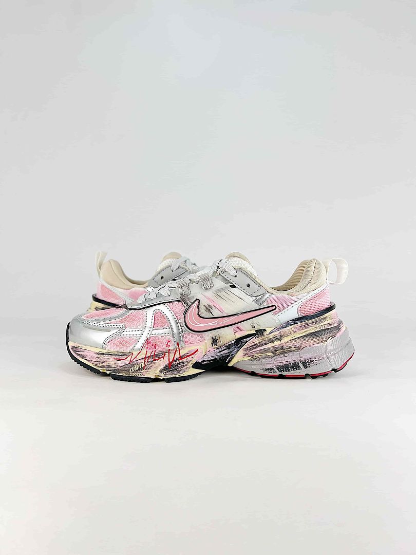 Nike V2K Run FD0736-100 White Pink Silver Retro Sneakers