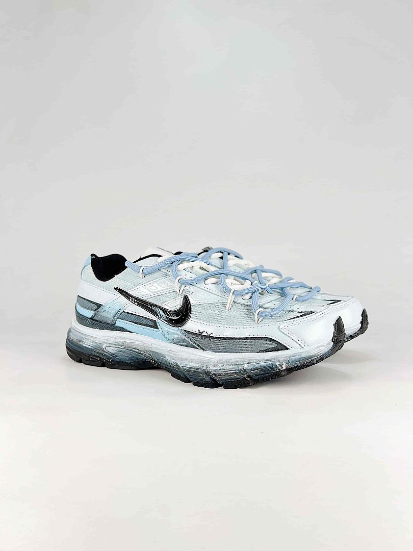Nike V5 RNR 394055-101 White Black Blue Retro Running Sneakers