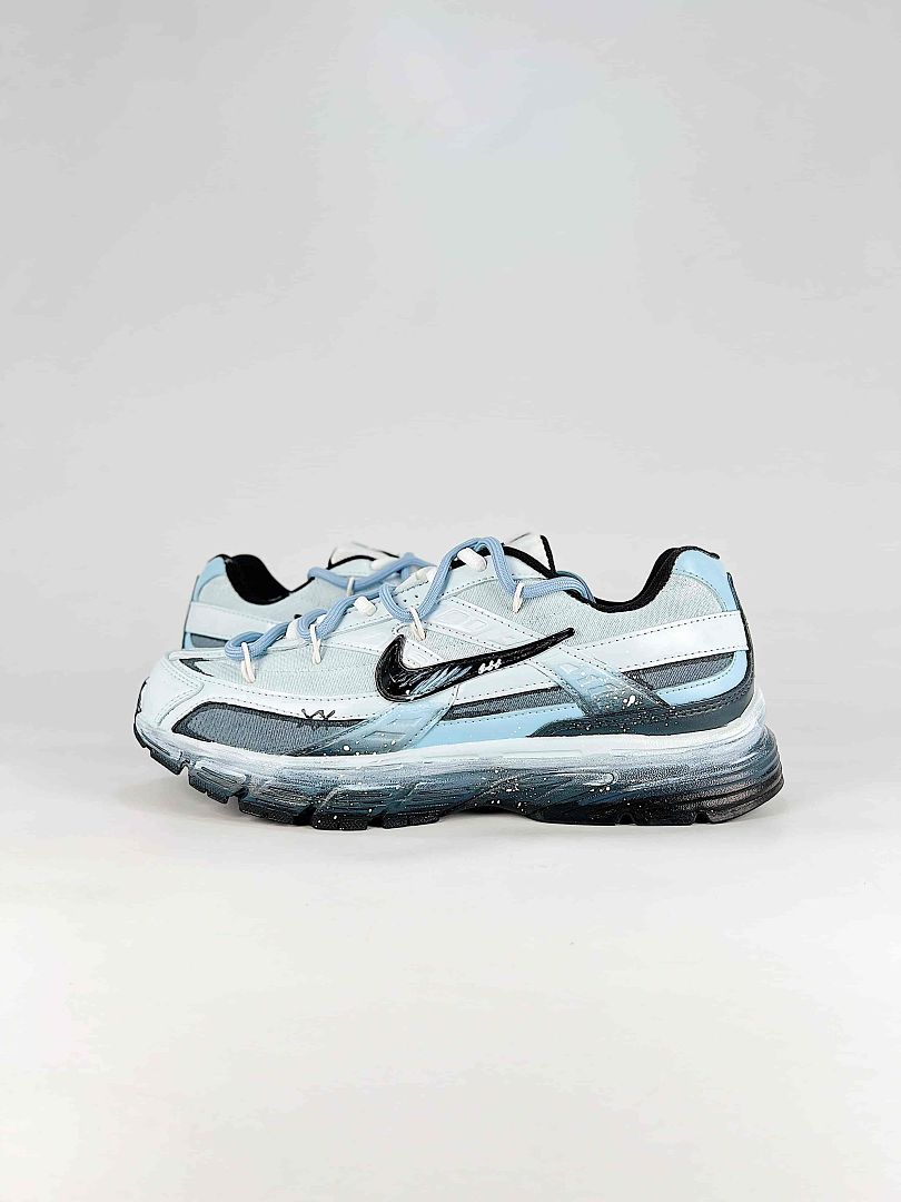 Nike V5 RNR 394055-101 White Black Blue Retro Running Sneakers