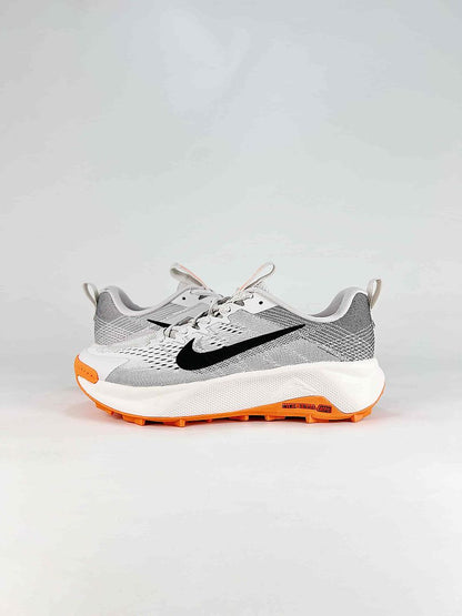 Nike Wildhorse 10 FV2338-103 White Black Orange Trail Running Shoes