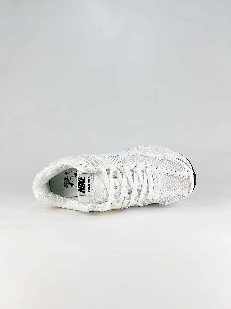 Nike Zoom Vomero 5 FJ4151-004 White Silver Grey Sneakers