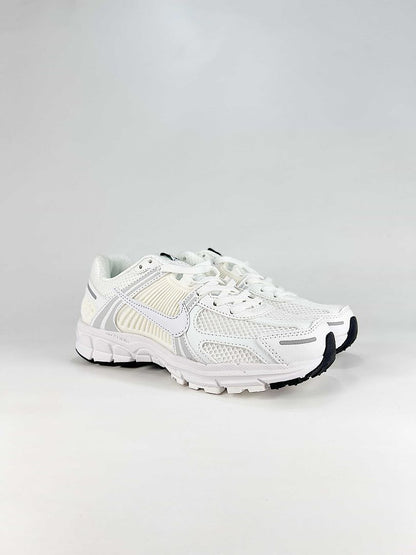 Nike Zoom Vomero 5 FJ4151-004 White Silver Grey Sneakers