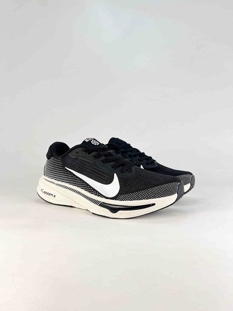 Nike Pegasus Premium SELL1688-002 Black White Running Sneakers