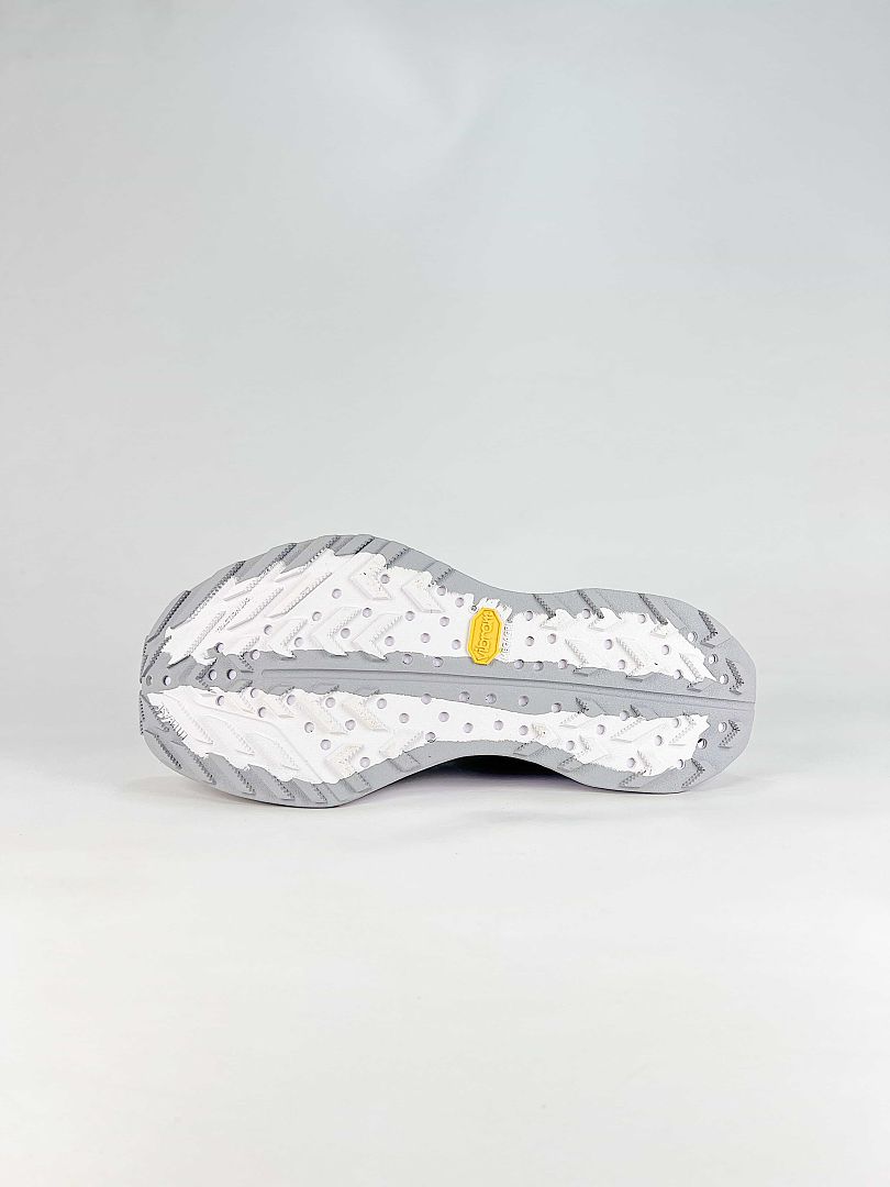 Nike ACG Ultrafly Trail White Grey Sneakers