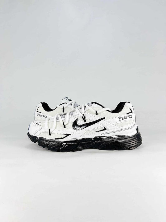 Nike Initiator White Black Chunky Sole Retro Running Sneakers