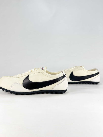 Nike Moon Shoe OG SP Sail Black Waffle Sole Retro Sneakers